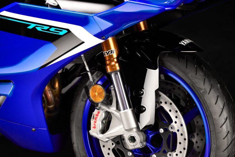 Hamulce Yamaha R9 